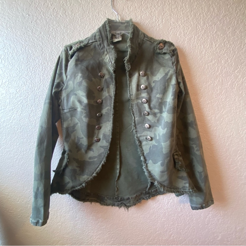No.6 Women's Medium Sgt Pepper Camouflage Jacket